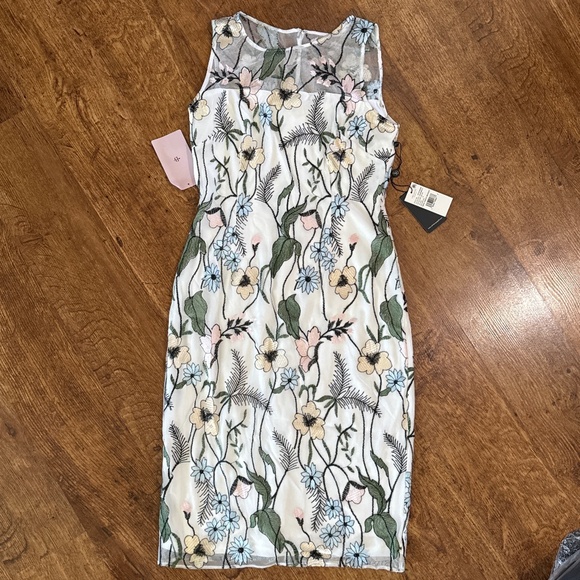 Wedding guest floral dress - Picture 1 of 2